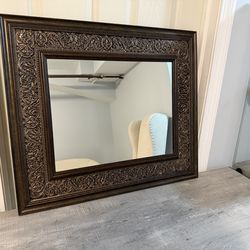 Wall mirror