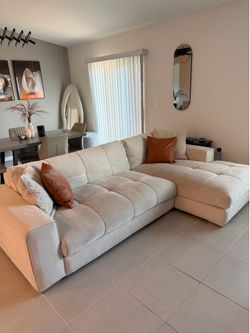 City Furniture Brielle White Fabric Right Chaise Sectional