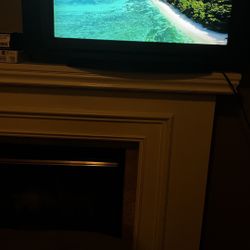 Flat Screen TV Amazing 32 Inches