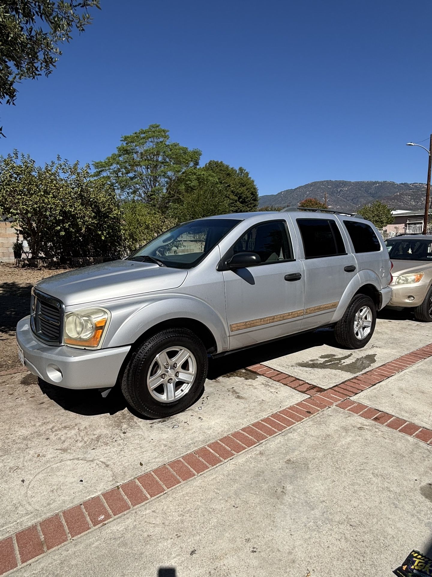 2004 Dodge Durango