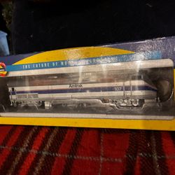 Amtrak 107 Model Train