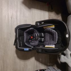 Graco Car Seat Infant Click Connect 