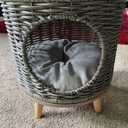 Modern Wicker Cat Bed (NEW)