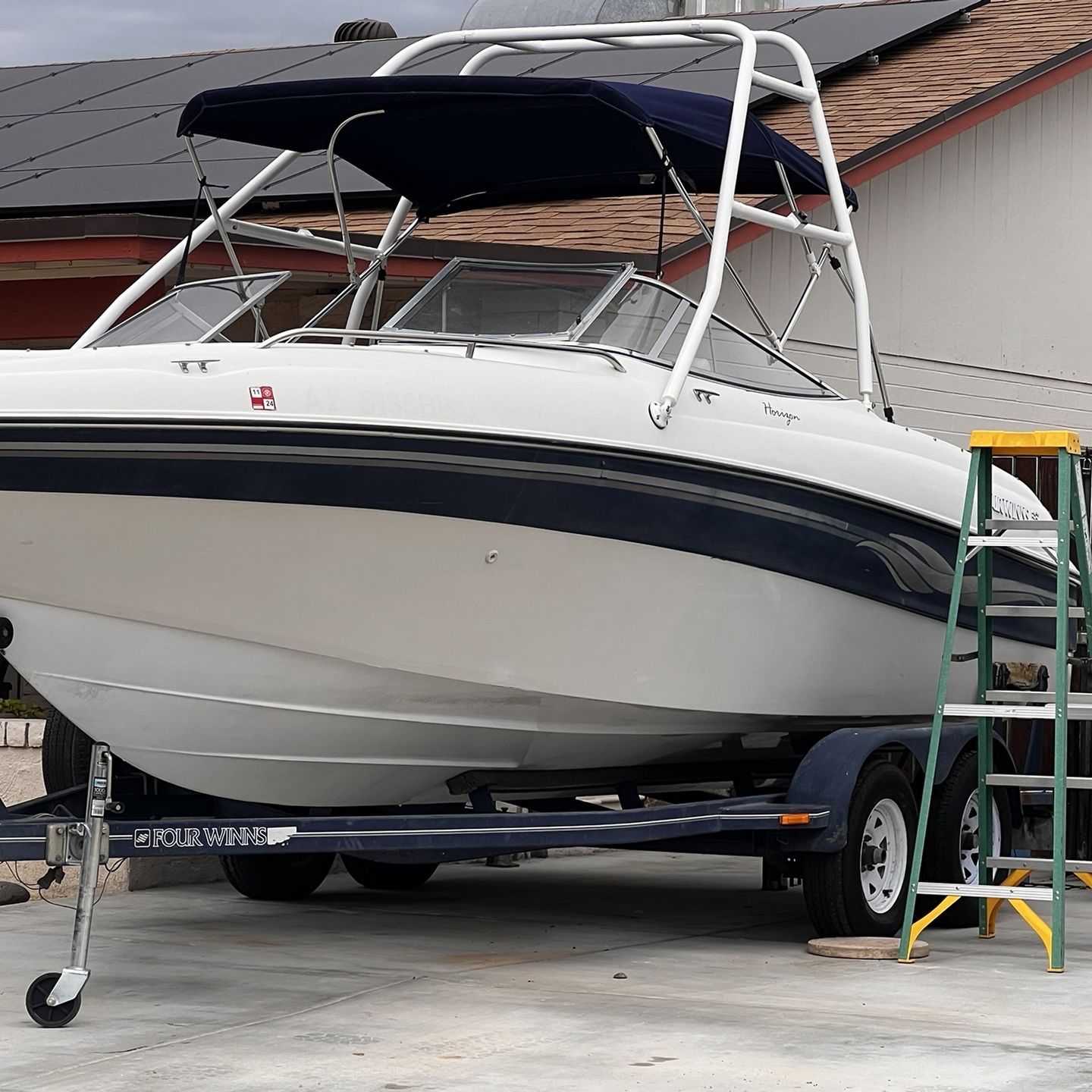 1999 Fourwinns Horizons 220 bow rider