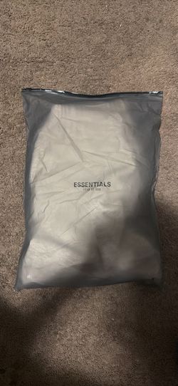 ESSENTIAL SHORT