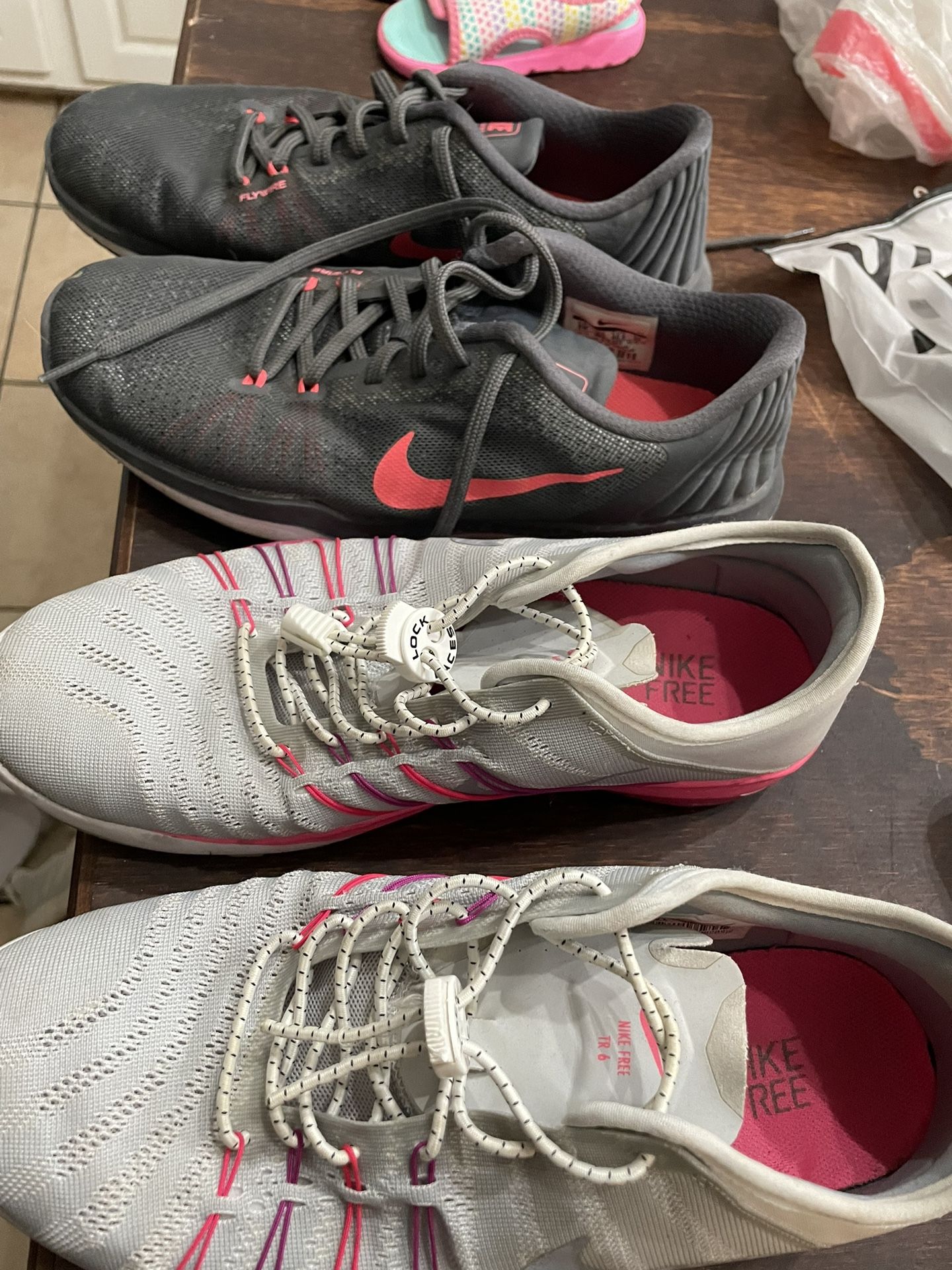 Women’s Nike Tennis Shoes