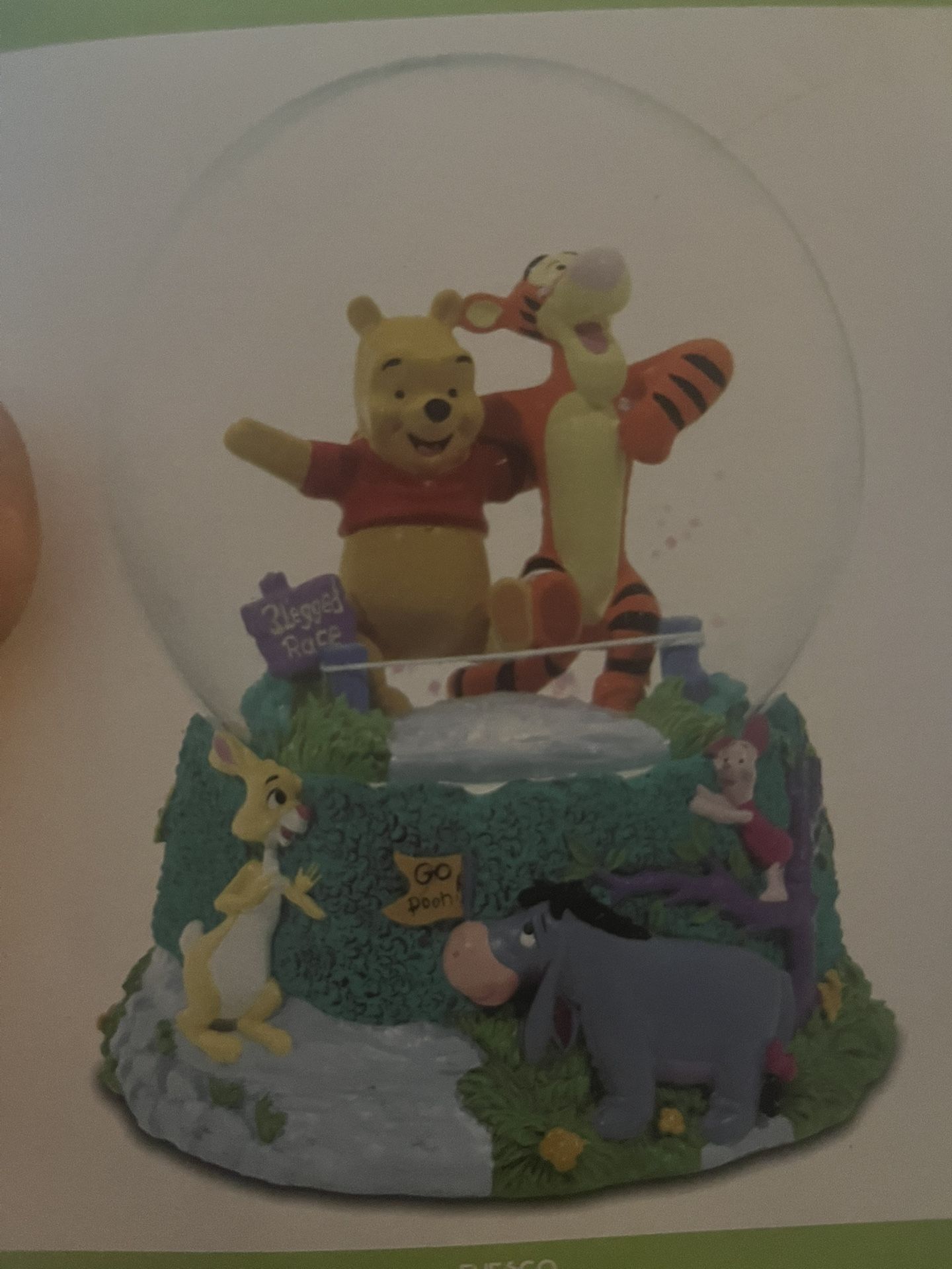 Winnie The Pooh musical Waterglobe