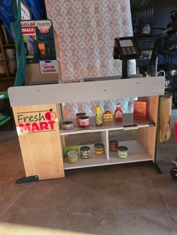 Melissa and Doug grocery store