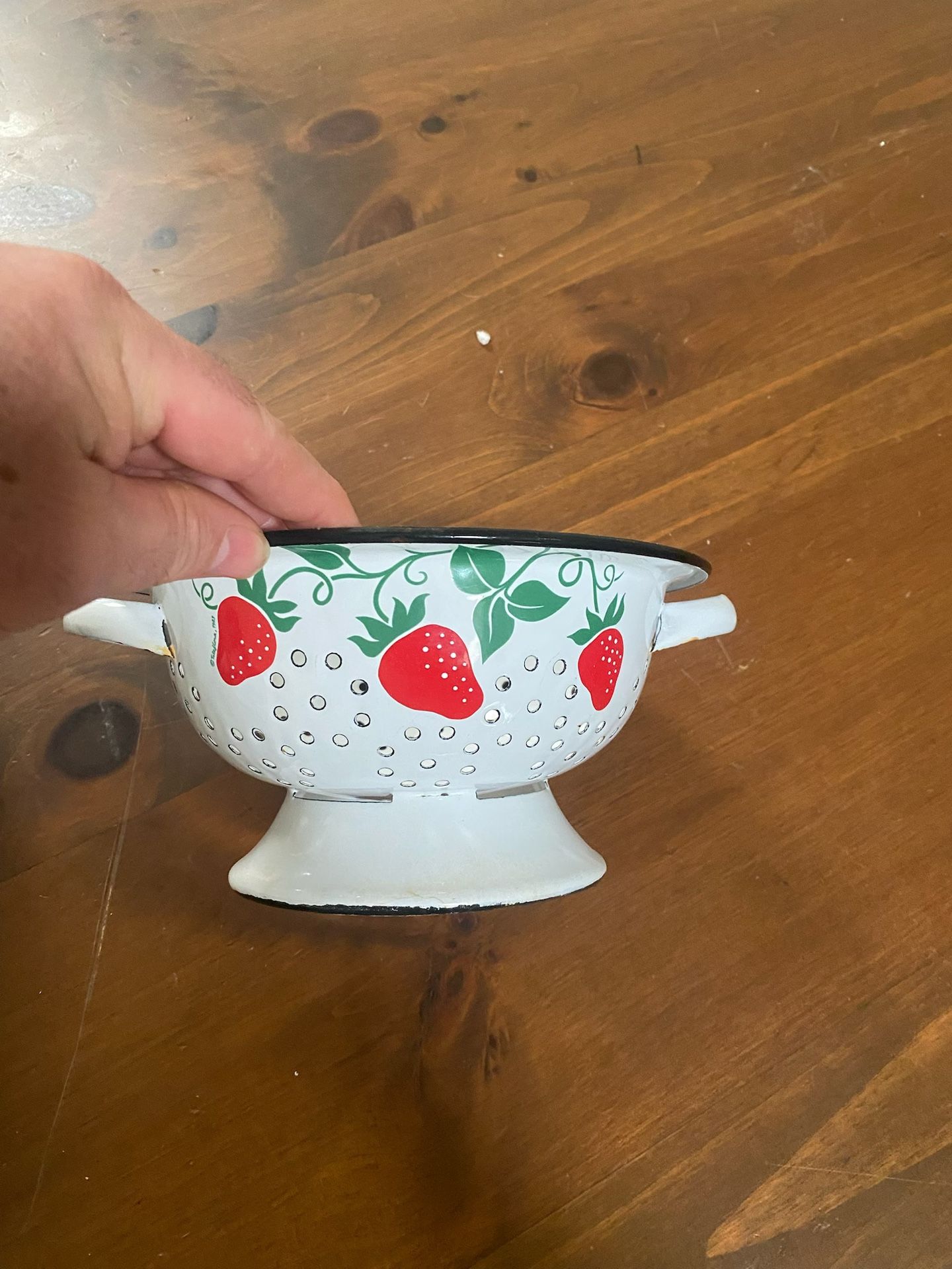 Vintage Teleflora Enamel Colander – Strawberry Pattern (1983)