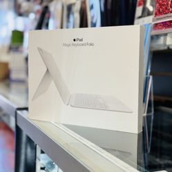 Apple iPad Magic Keyboard Folio 