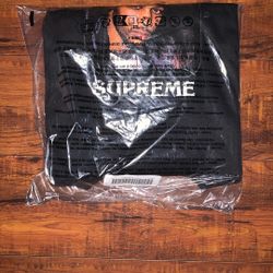 Supreme T-shirt