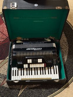 Vintage Cordovox Accordion - Made in Italy