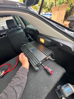 Alpine Car Audio Amplifier tested and works