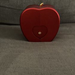 Jewelry Box With Necklace