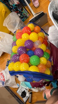 Colorful Plastic Ball Pit Balls in Mesh Bag