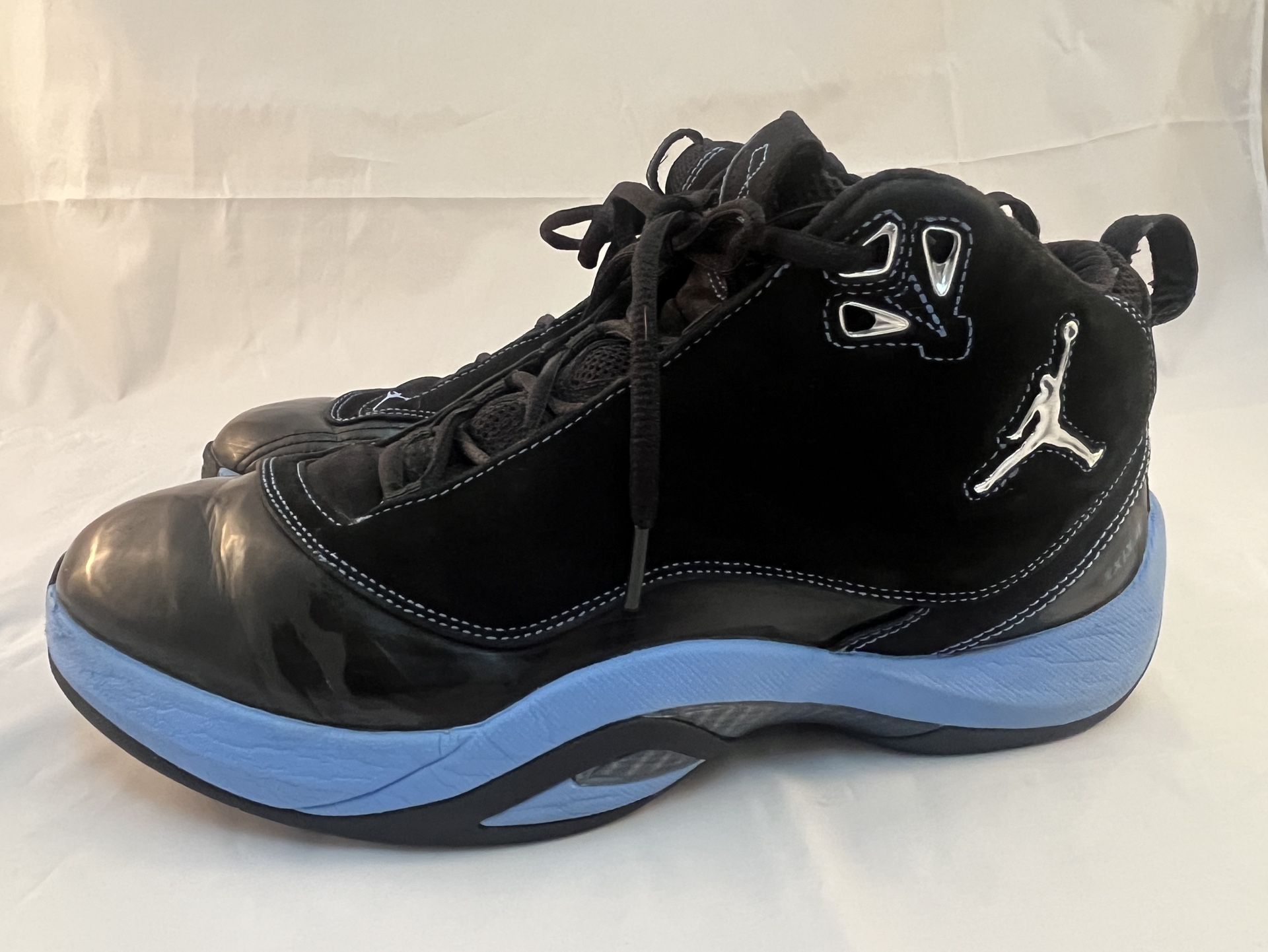 AIR JORDAN NIKE XI.XV Dentro #325522-004 MEN'S Size 9