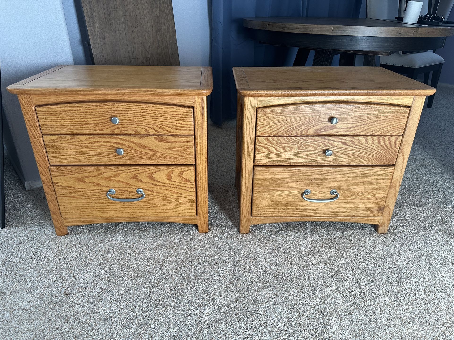 BLACKHAWK FURNITURE Nightstands