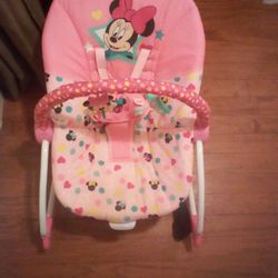 Minnie Mouse Disney  Baby Rocker That Converts To A Stationary Toddler Seat