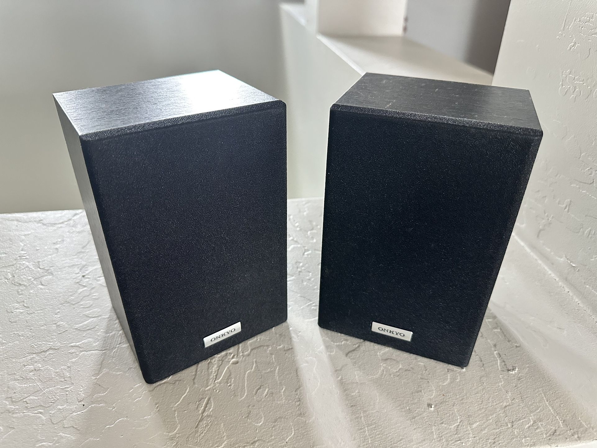 Onkyo Bookshelf Speakers