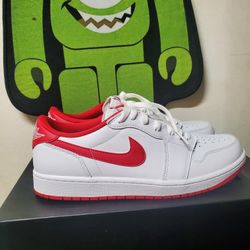 Air Jordan Retro 1 Low University Red Edition.  Size 10.5 Men's 