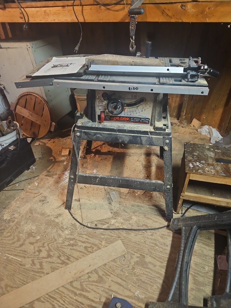 Skil Brand Tool Stand With Skil Table Saw