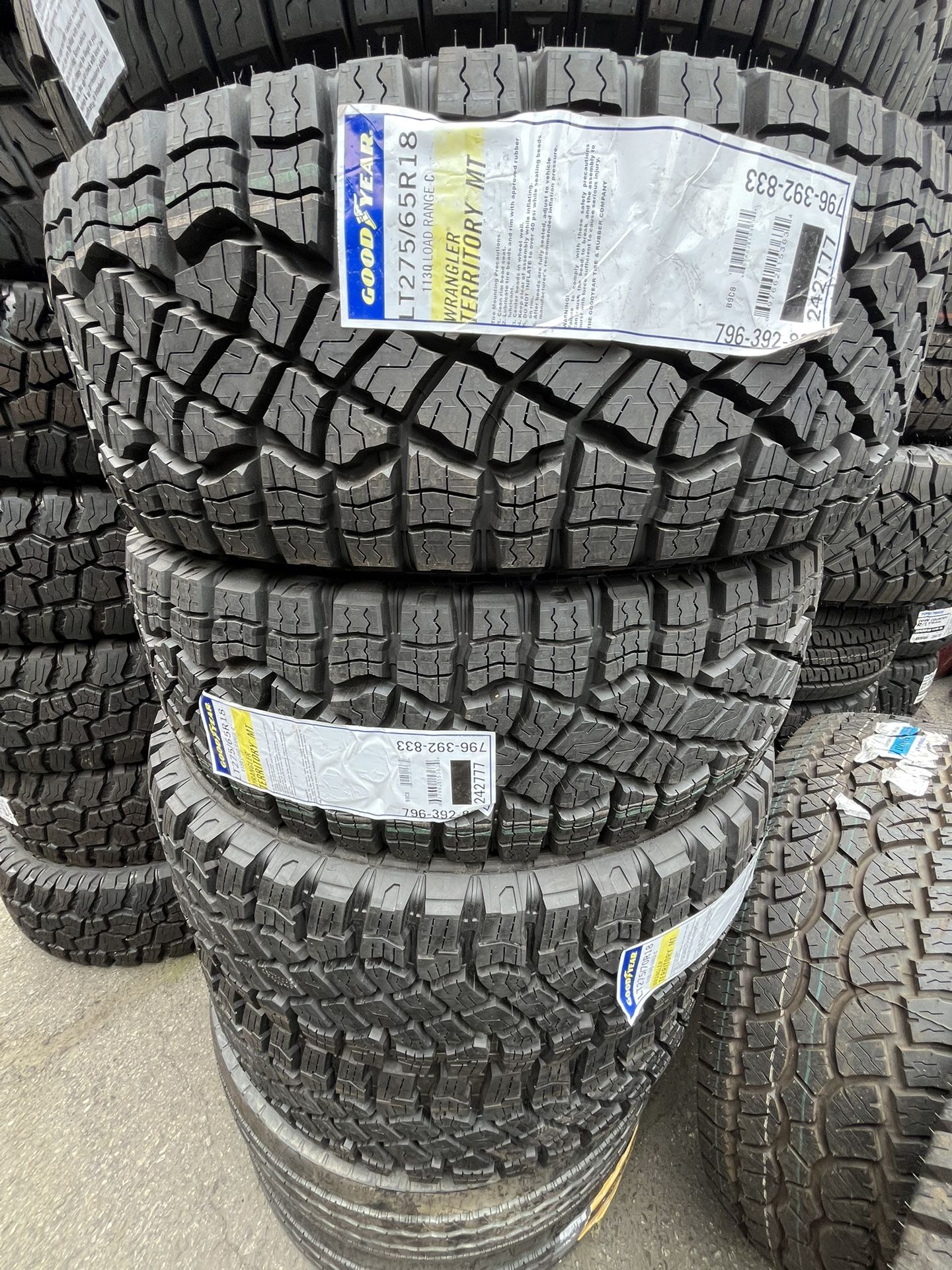 GOODYEAR WRANGLER TERRITORY MT LT275/65R18