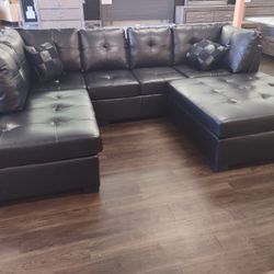 BLACK GENUINE LEATHER SECTIONAL SOFA