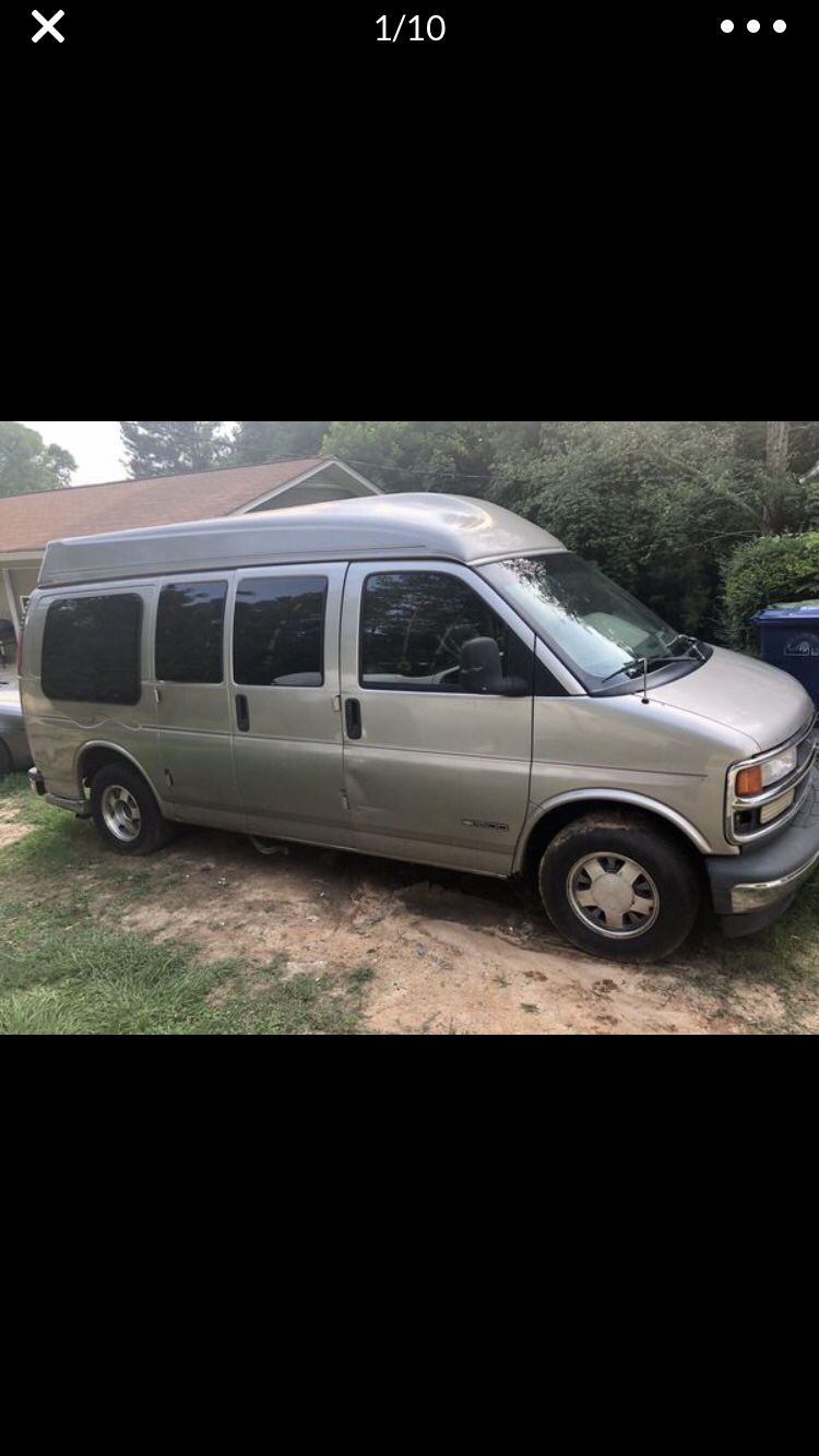 2000 Chevrolet Express