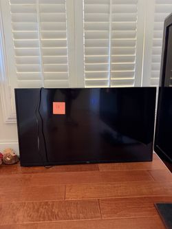 2 Flat Screen TVs