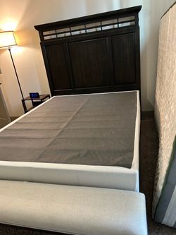Queen bed