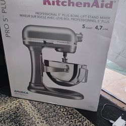 Kitchen Aid Professional 5 Plus Bowl Lift Stand Mixer 