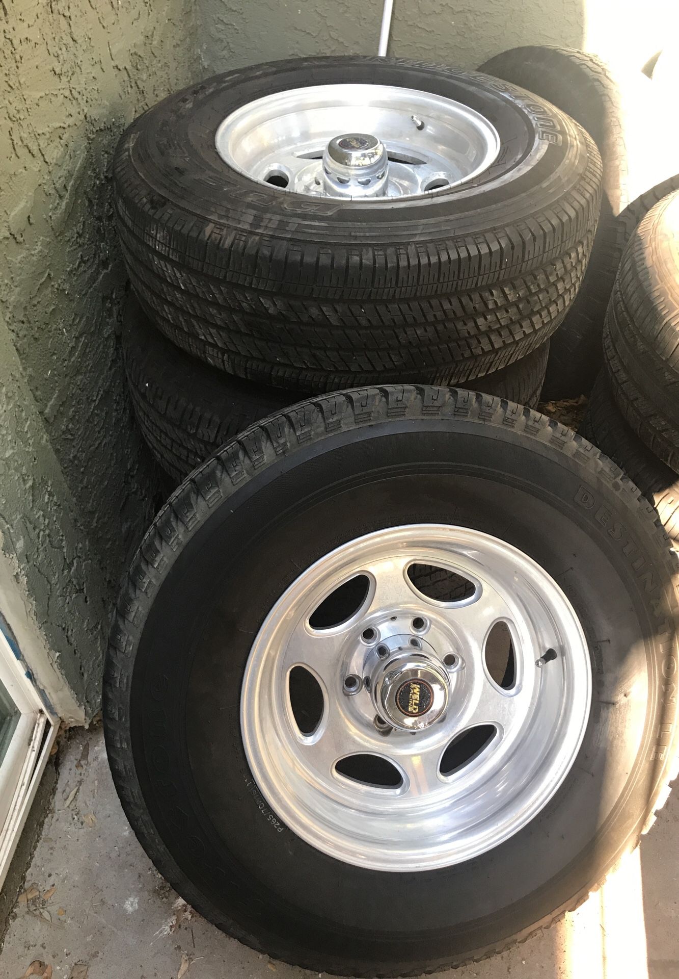 16x8.5 weld outback rims. 265/70 a/t tires with 70-80% thread left. All 4rims in good condition with center caps, 6x5.5 lug pattern $500obo