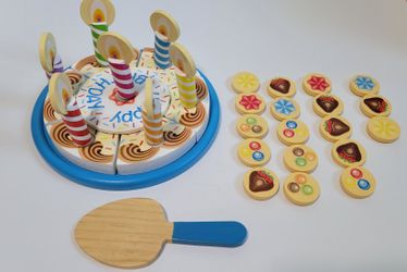 Melissa& Doug Birthday Party Cake Wooden Play Set