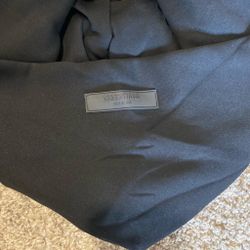 Essentials hoodie (lightly worn)