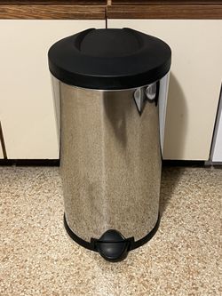 Simplehuman 8 Gal Round Cylindrical Stainless Steel Step Trash Can w/ Black Lid