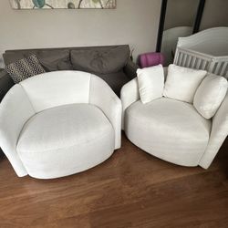 2 Viral Drew Swivel Chairs