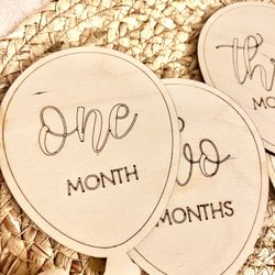 Baby Milestone Wood Discs - Photo Prop