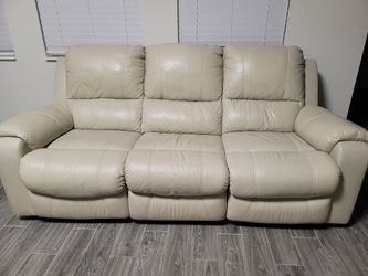 Ashley Furniture Beige Sofa Love Seat Electric Relciner