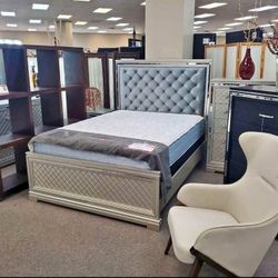 B E D R O O M       S E T