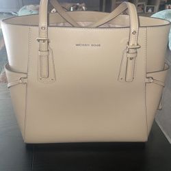 Michael Kors Tote