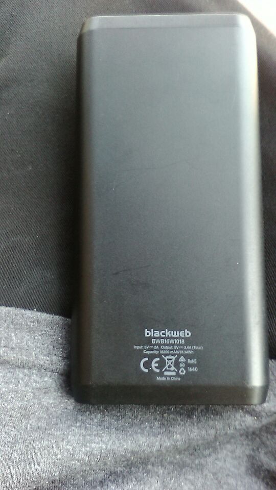 Blackweb portable battery pack 18200 mAh/67.34wh