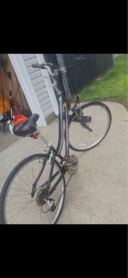 Giant hybrid bike 27 inch wheels Bicycle