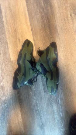 Balenciaga size 9