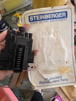Steinberger R-trem