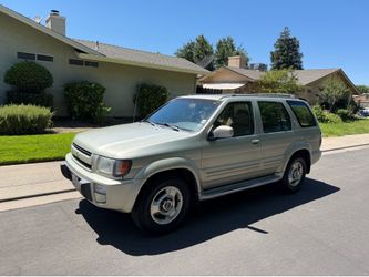 1999 Infiniti QX4