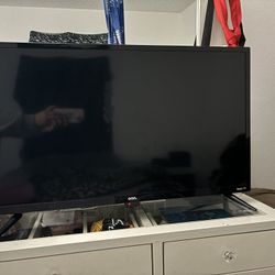 32in Onn TV w/Roku