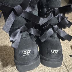 Black Ugg Boots 