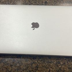 Macbook Pro Touch Bar 15.4 Inch 16 Gb Ram i7 2.6 Ghz 