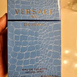  Versace Fraiche Eau de Toilette 6.7 Oz 