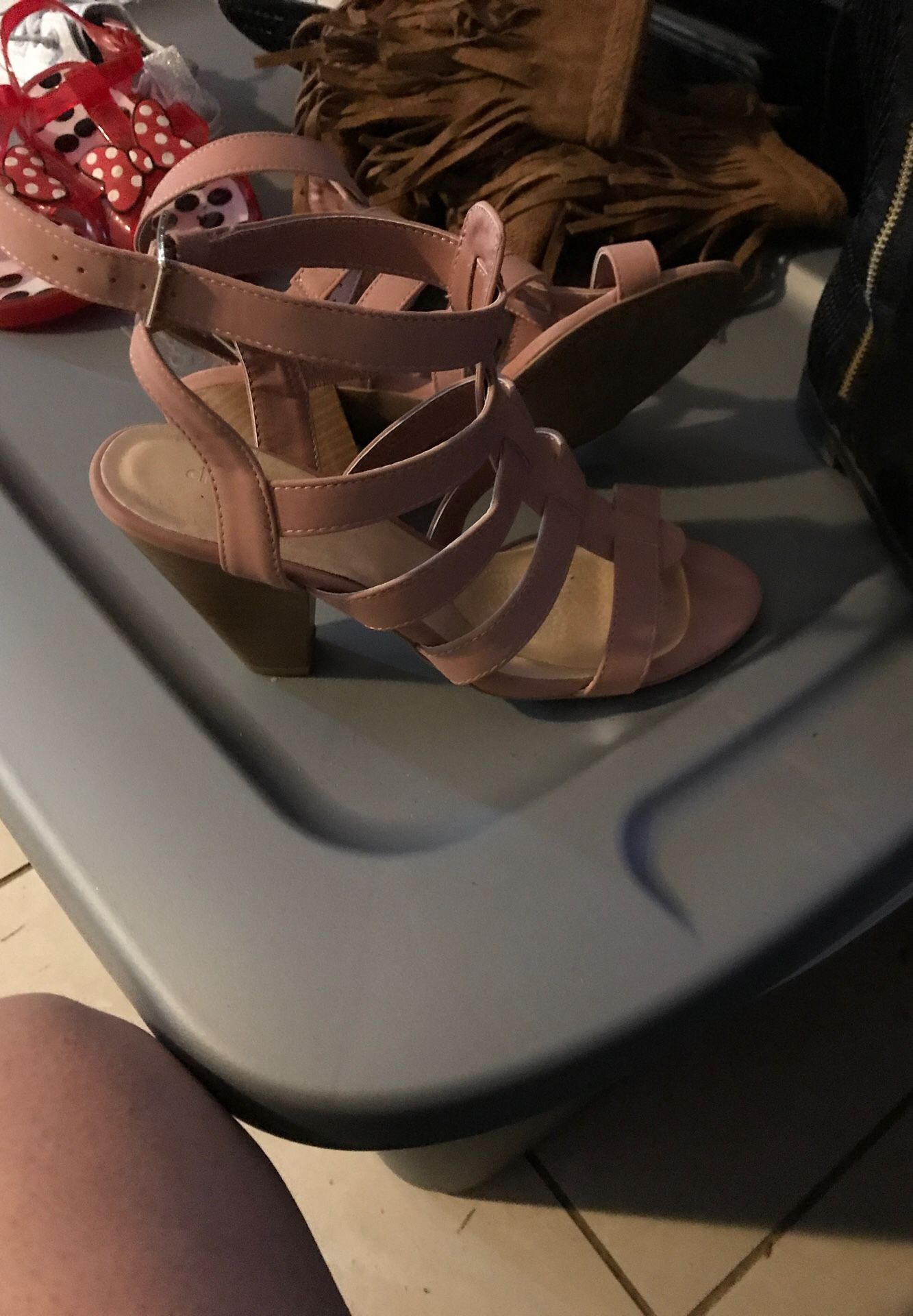 Blush heels sz7